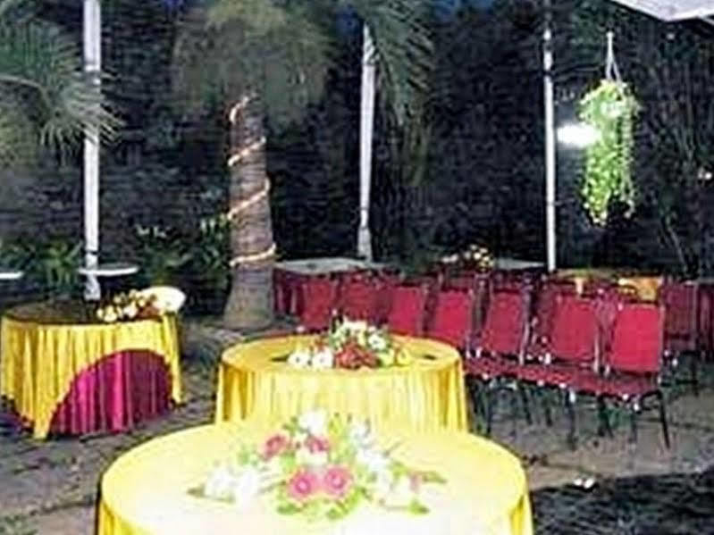 Fora Guest House Taman Lingkar Bandung Exterior foto